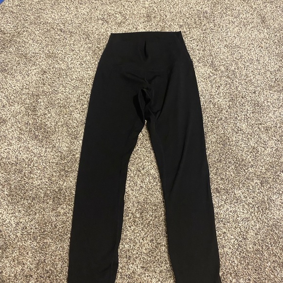 sold|||| LULULEMON LEGGINGS CLEAN OUT!!!! - Picture 5 of 10